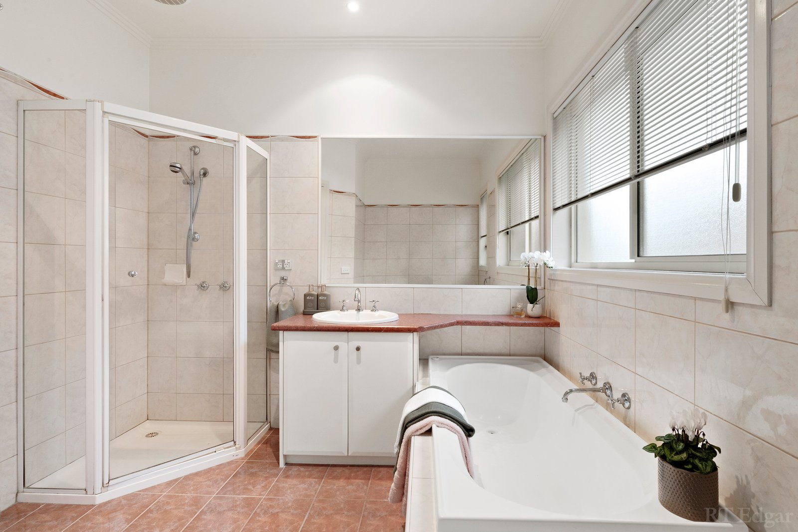 Real Estate and Property in 1/33 Carrathool Street, Bulleen, VIC