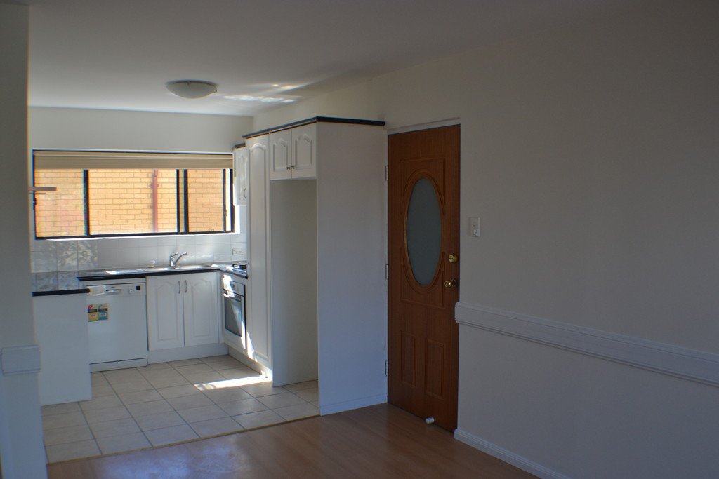 1/33 Duke Street KANGAROO POINT 2