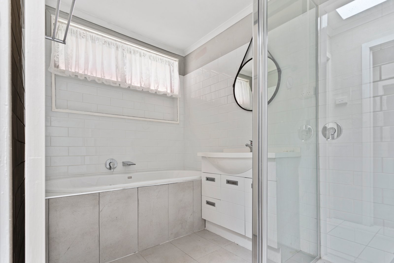 133 Edwards Road KENNINGTON 14