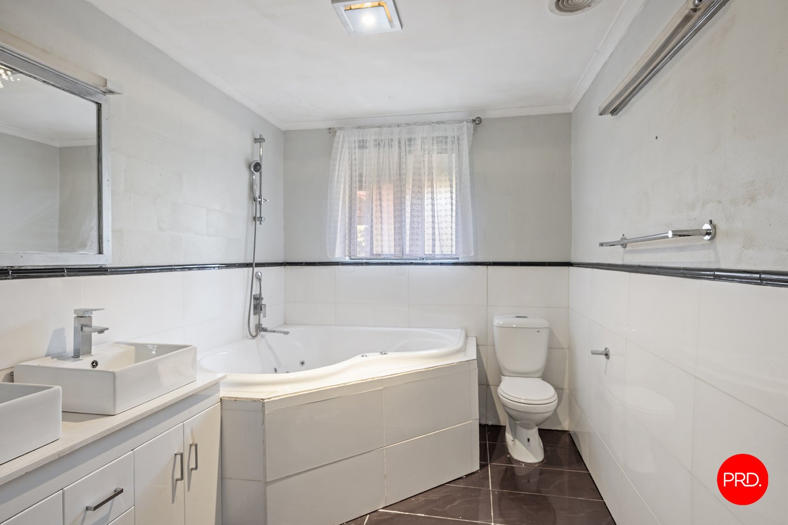 133 Edwards Road KENNINGTON 17