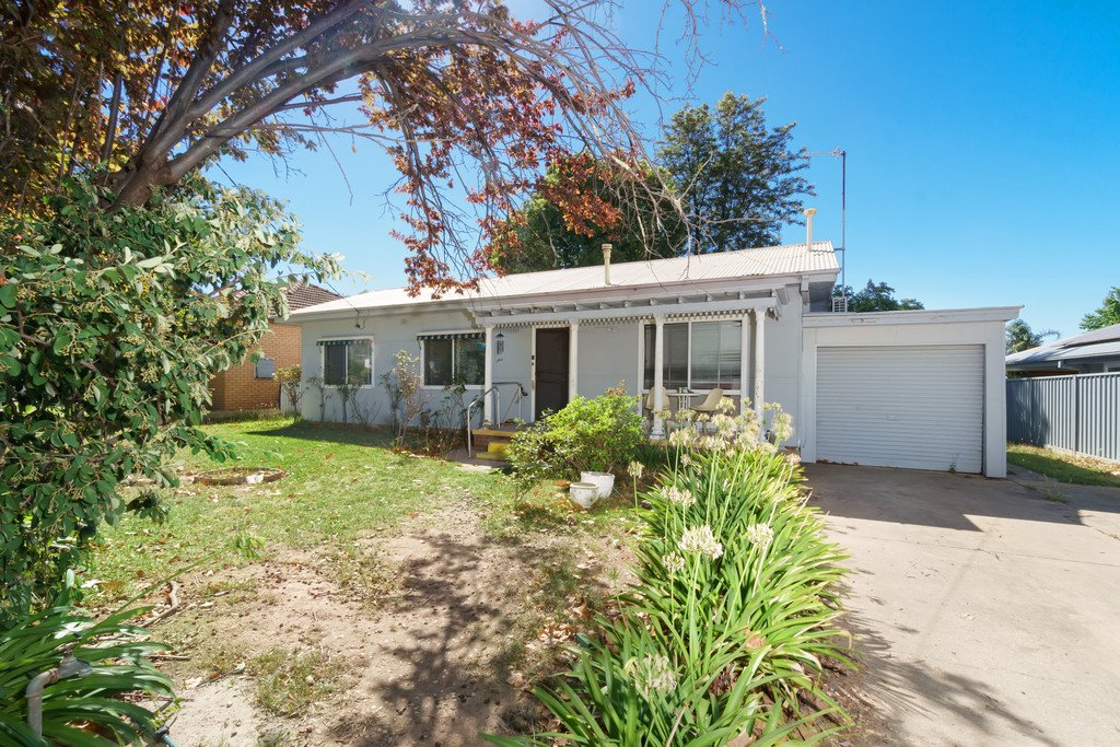 133 Grove Street KOORINGAL 1