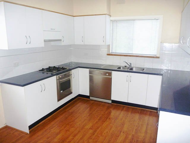 133 Lake Albert Road KOORINGAL 2