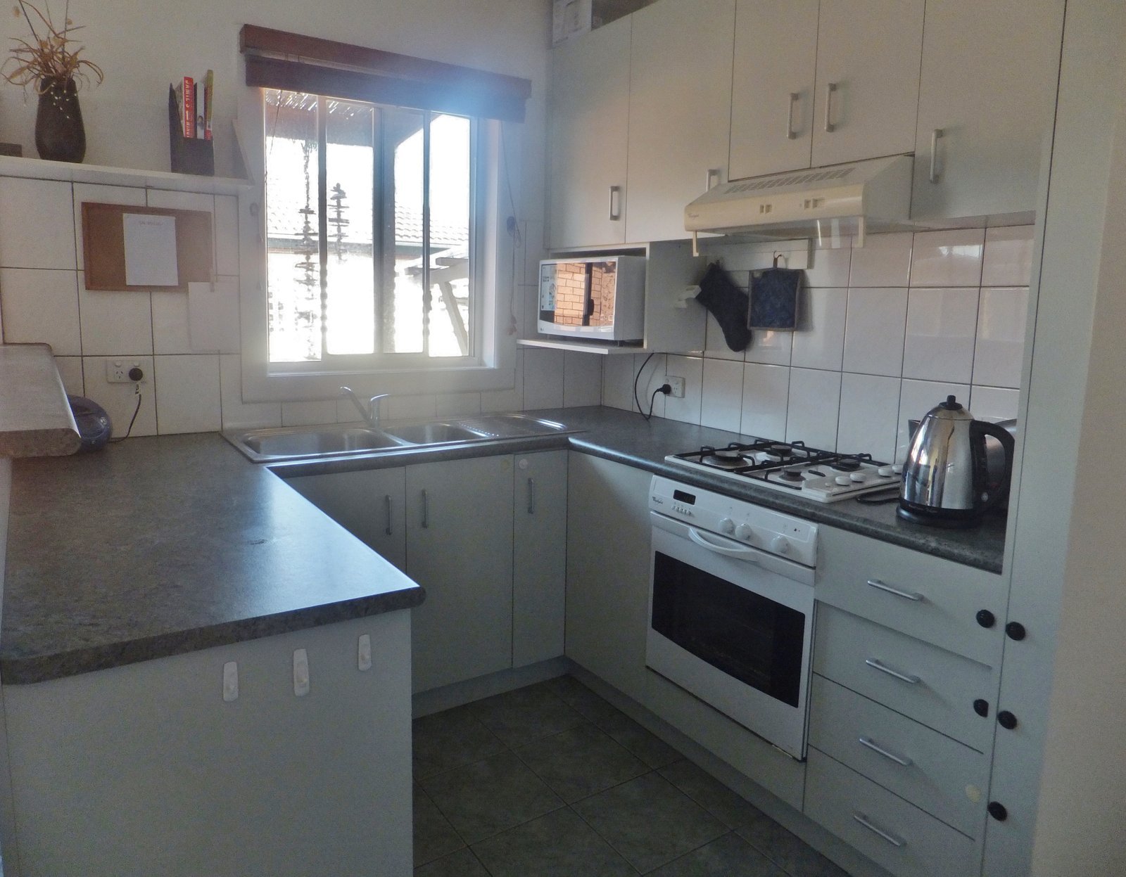 Gallery: 1/33 Latham Street