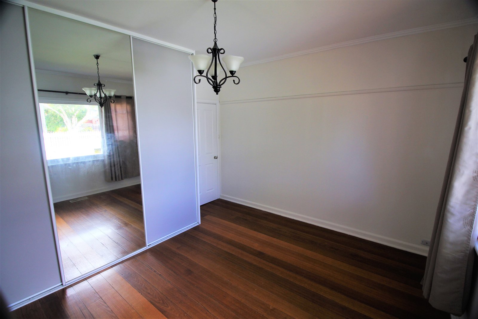 Gallery: 1/33 Latham Street