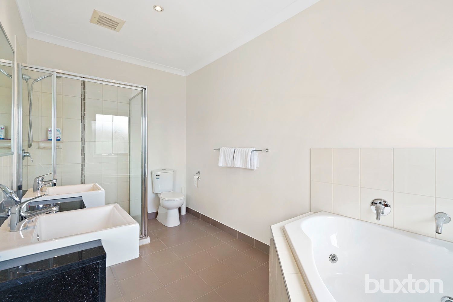 Gallery: 1/33 Lonsdale Avenue