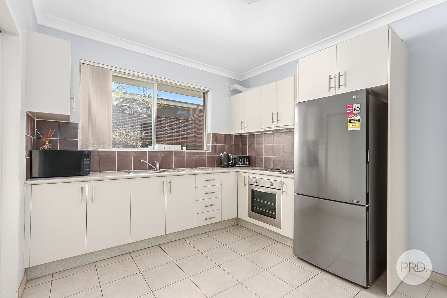 1/33 Macquarie Place MORTDALE 2