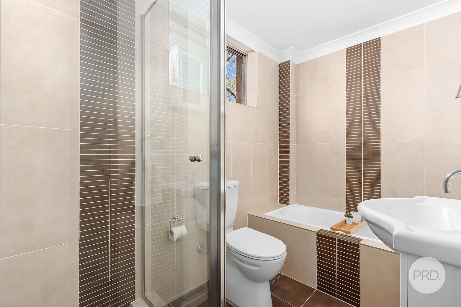 1/33 Macquarie Place MORTDALE 4