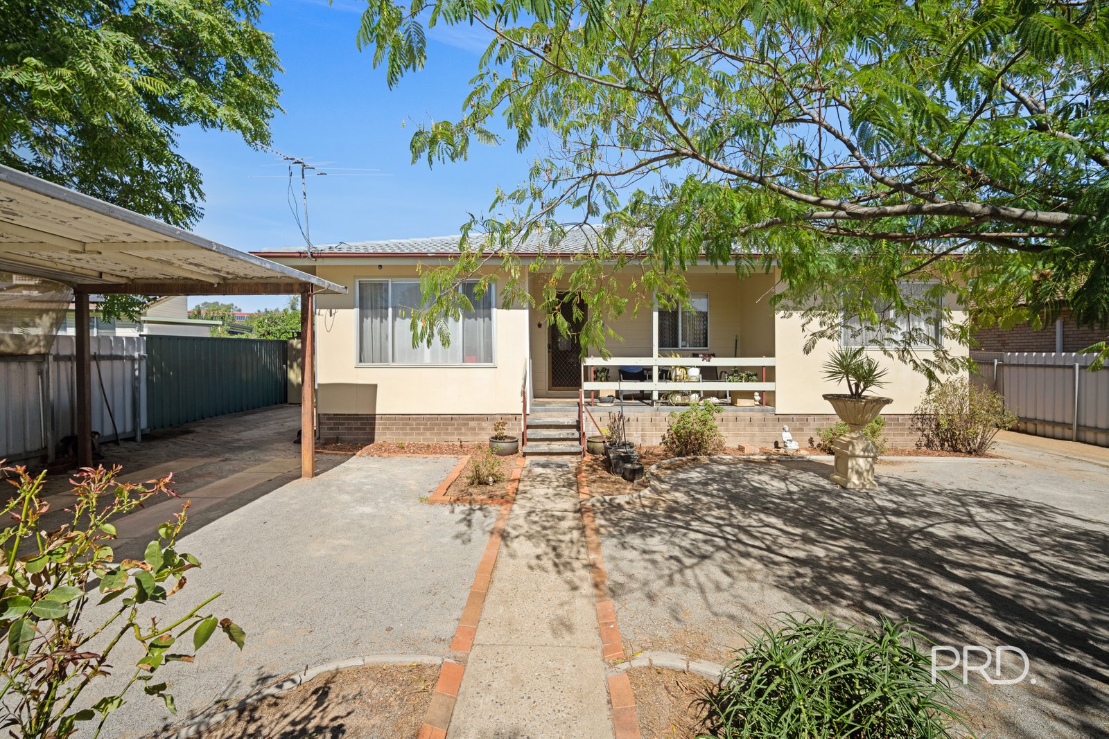 133 Raye Street TOLLAND 1