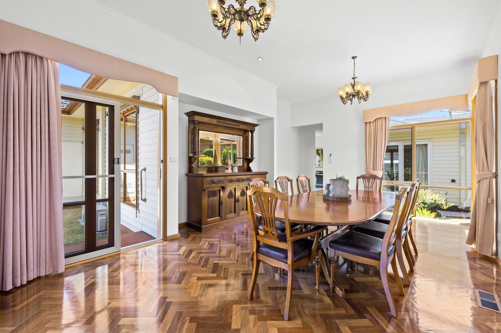 Gallery: 133 Rowans Road