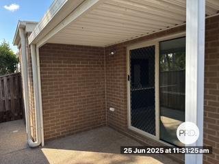 1/33 Sea Prince Circuit CLINTON 8