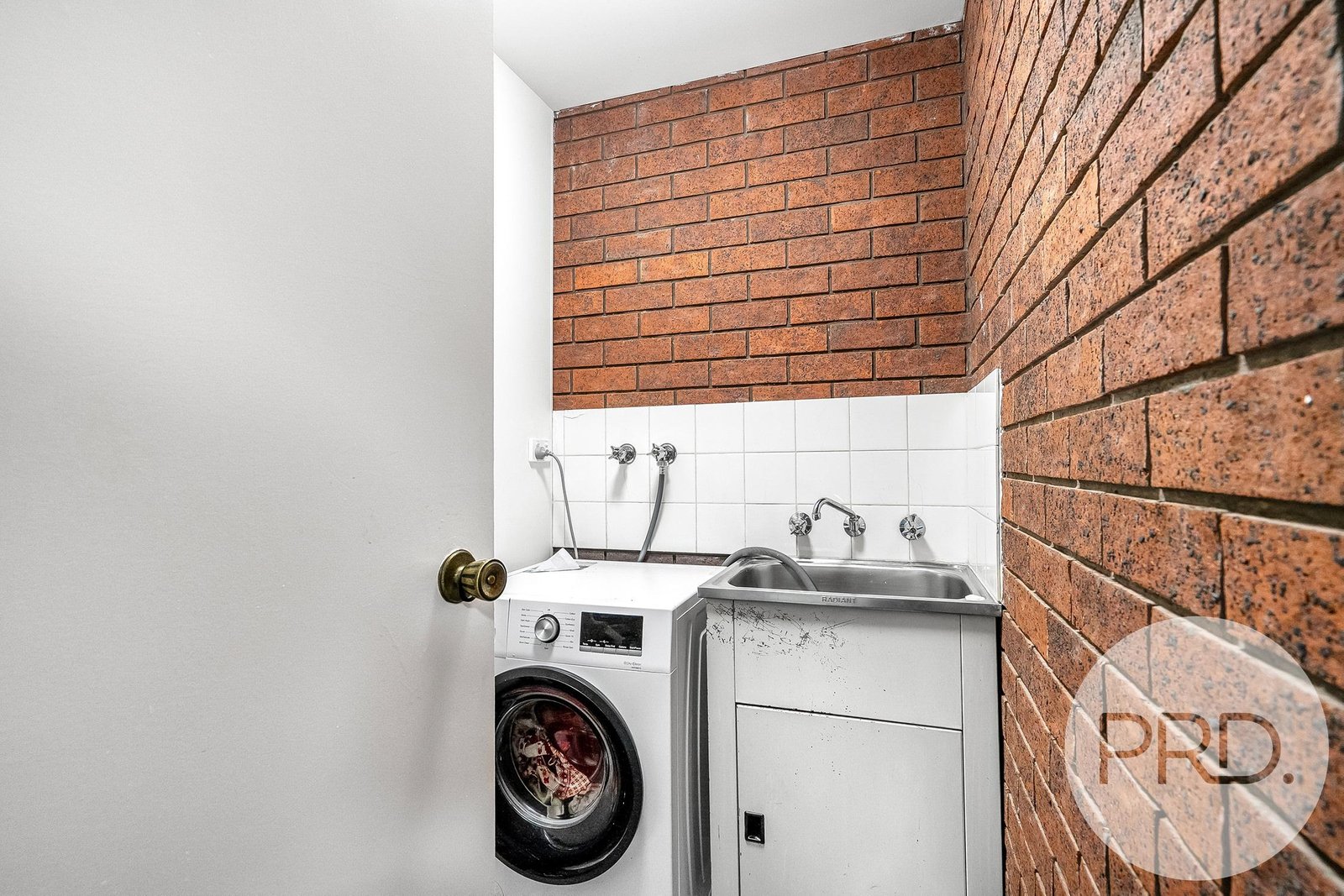 1/33 South Street BELLERIVE 28