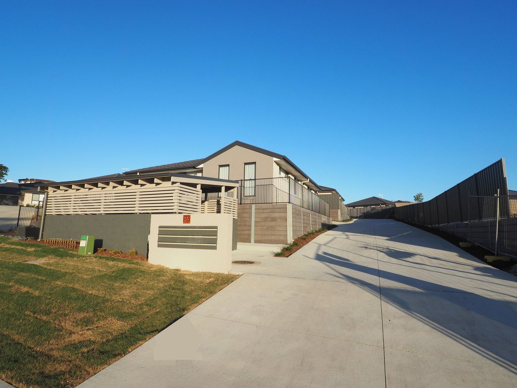 1/33 Sullivans Road MOONEE BEACH 1