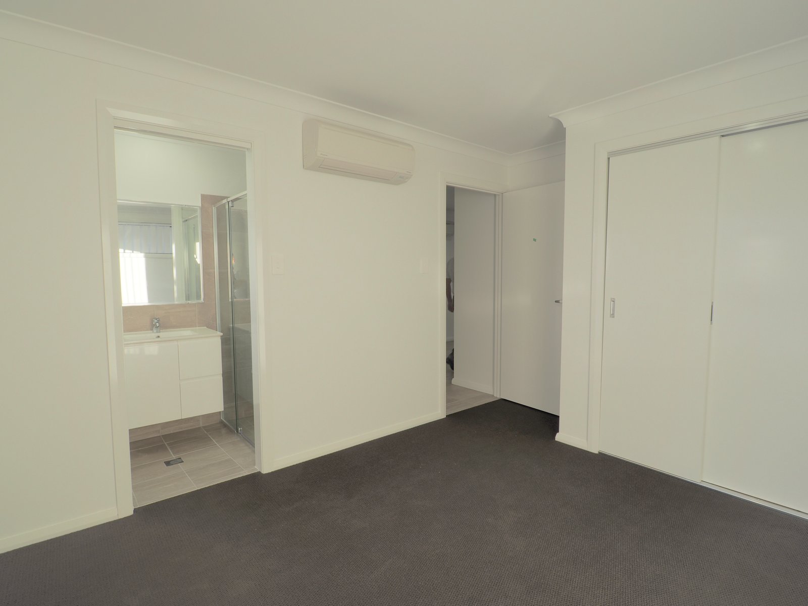 1/33 Sullivans Road MOONEE BEACH 4