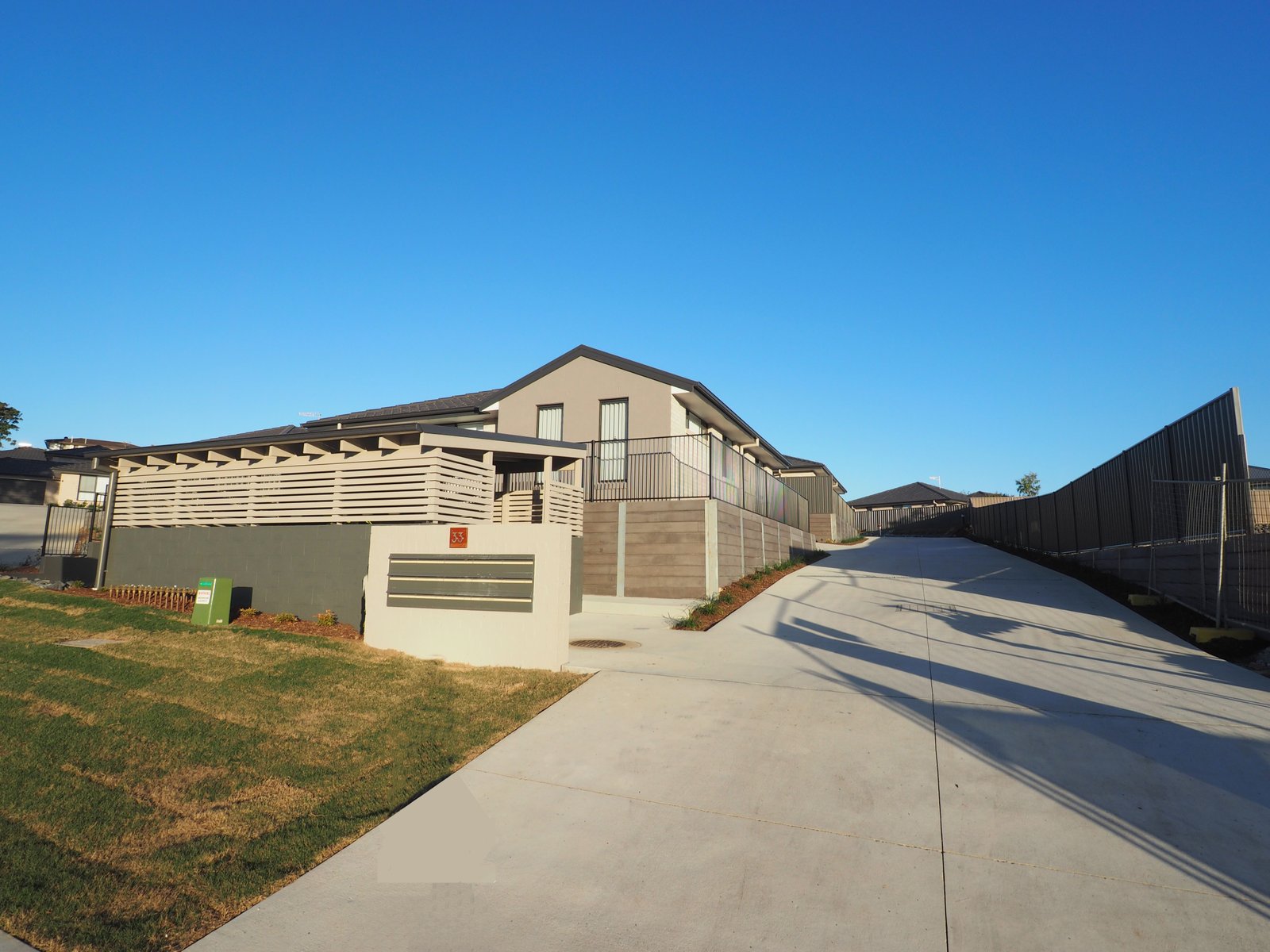 1/33 Sullivans Road MOONEE BEACH 5