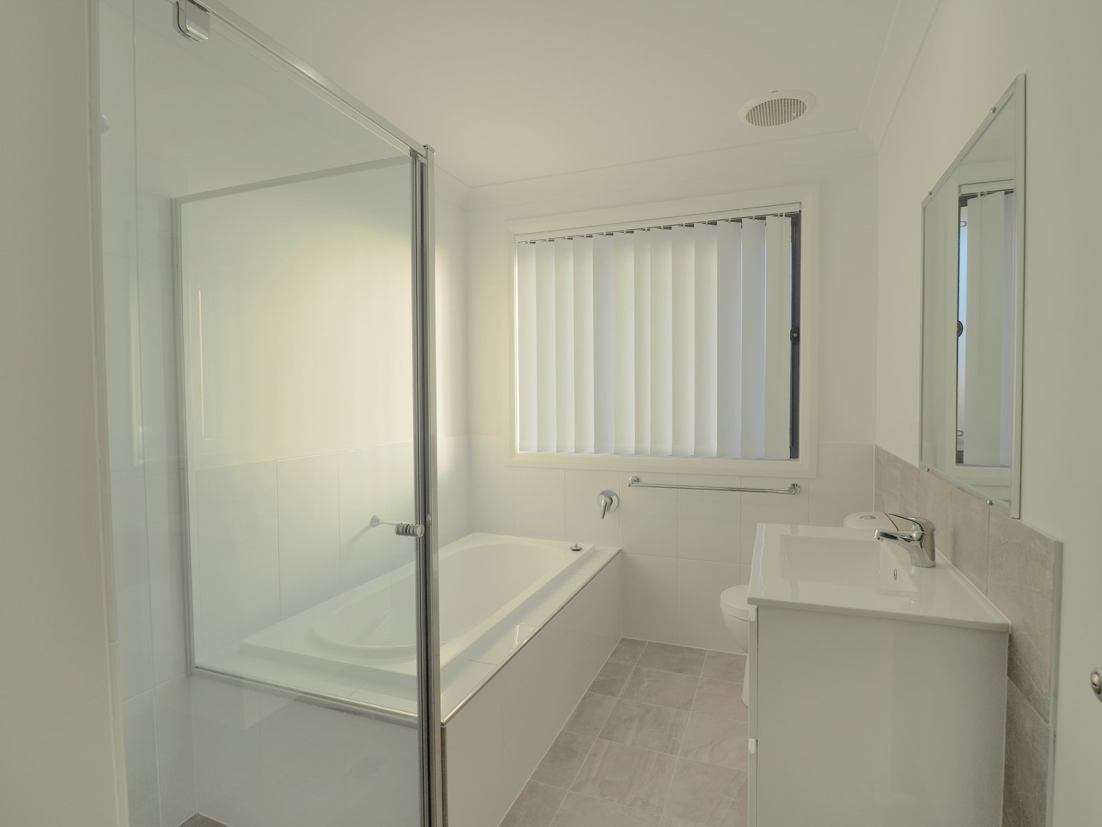 1/33 Sullivans Road MOONEE BEACH 6