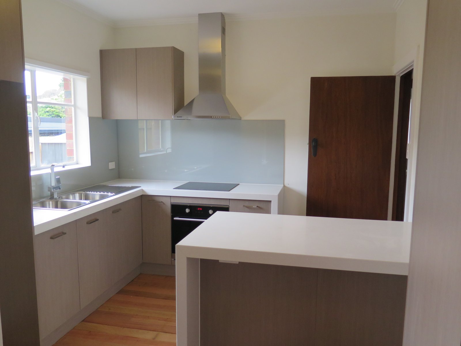 Gallery: 1/33 Sunray Avenue