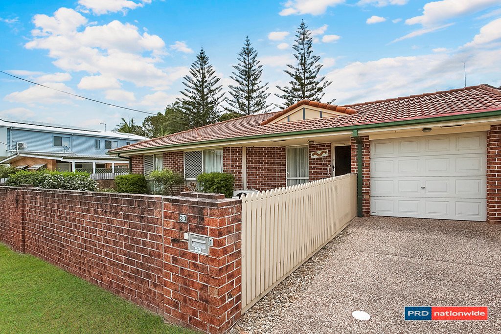 1/33 TALLEBUDGERA Drive PALM BEACH 1