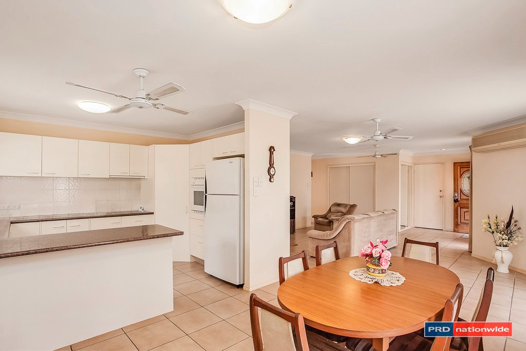 1/33 TALLEBUDGERA Drive PALM BEACH 3