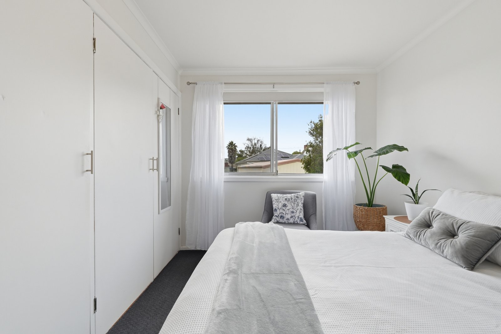 1/33 Walgett Place GLENORCHY 13