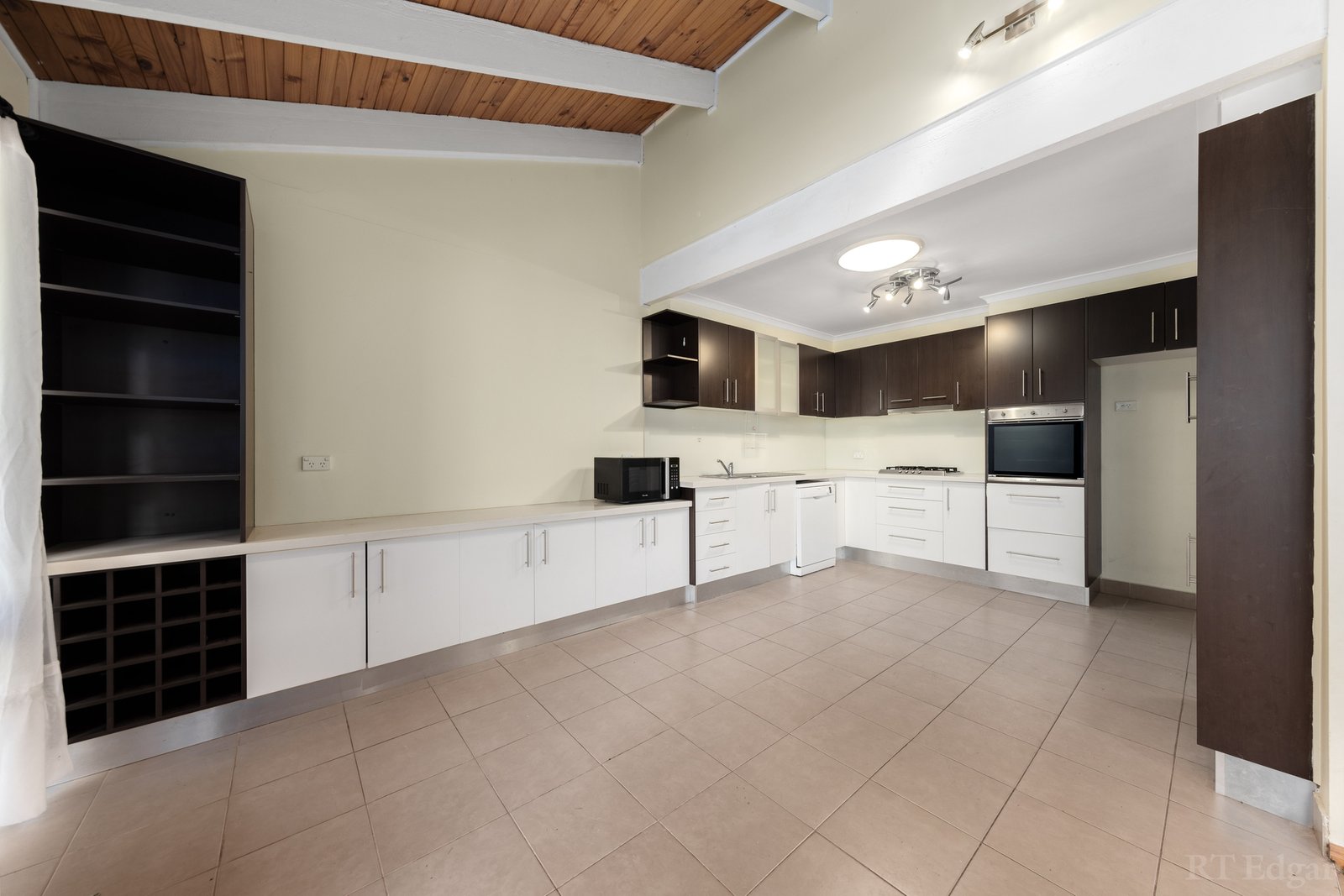 Real Estate and Property in 13/32 Ballamore Crescent, Doncaster, VIC