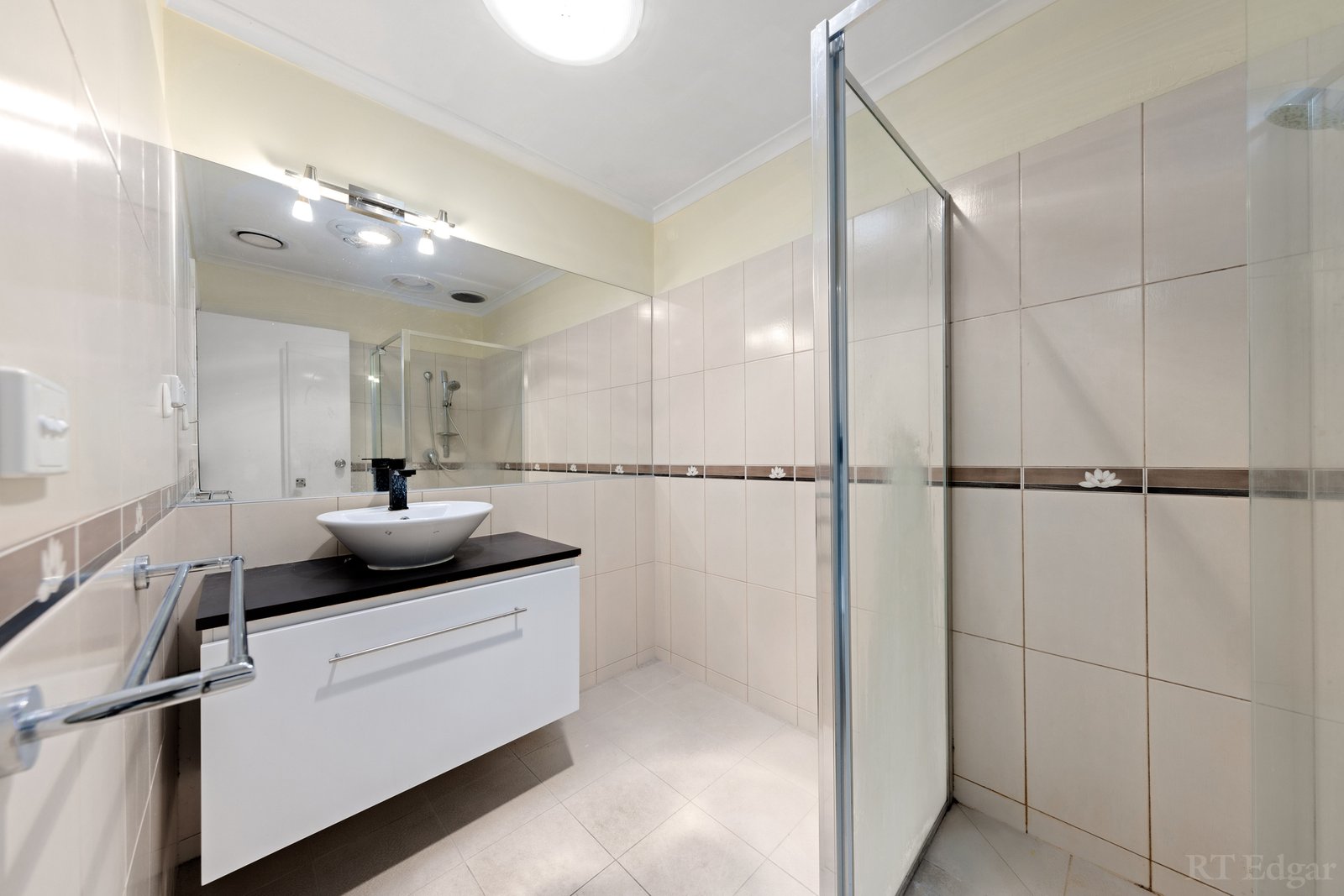 Real Estate and Property in 13/32 Ballamore Crescent, Doncaster, VIC