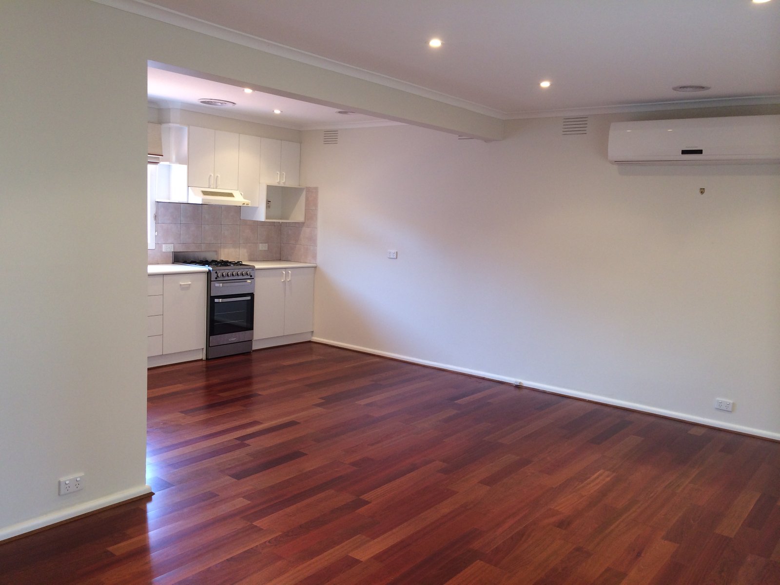 Gallery: 13/32 Flinders Street