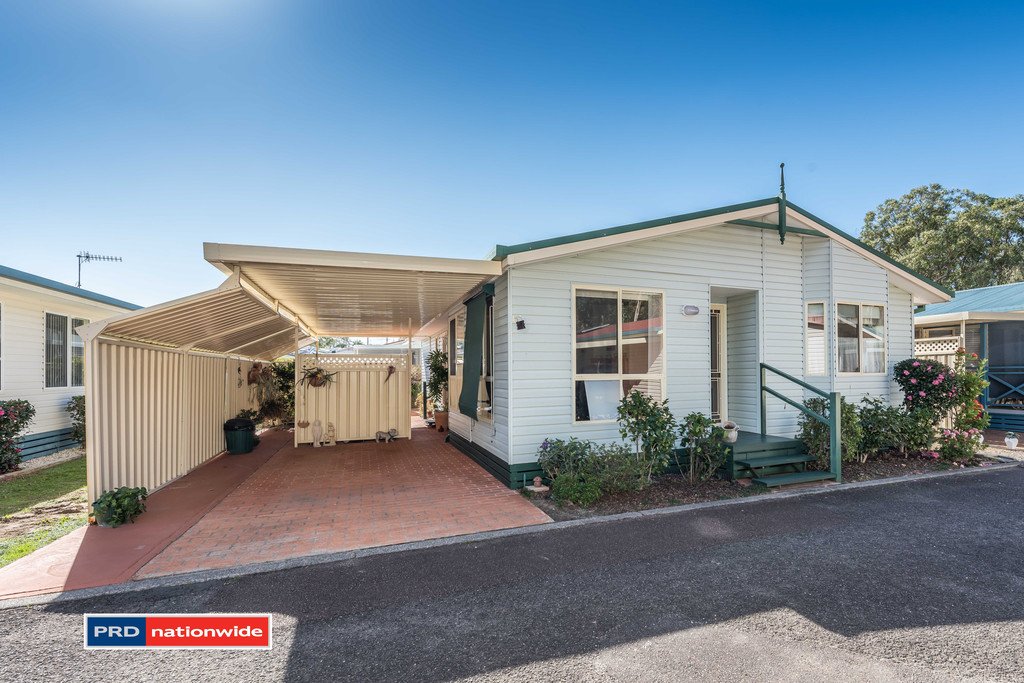 133/2 Frost Road "Seawinds Village"  ANNA BAY 1