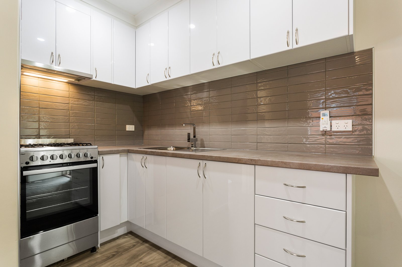 Gallery: 13/32 Wellington Street