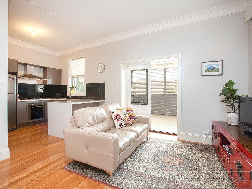 1/333 High Street MAITLAND 8