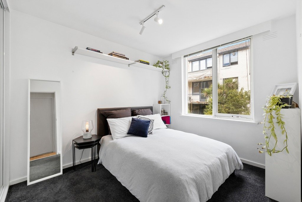 Gallery: 13/33 Kensington Road