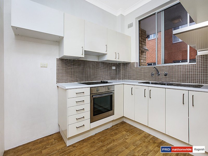 13/33 Warialda Street KOGARAH 2