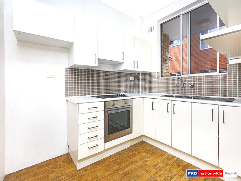 13/33 Warialda Street KOGARAH 2