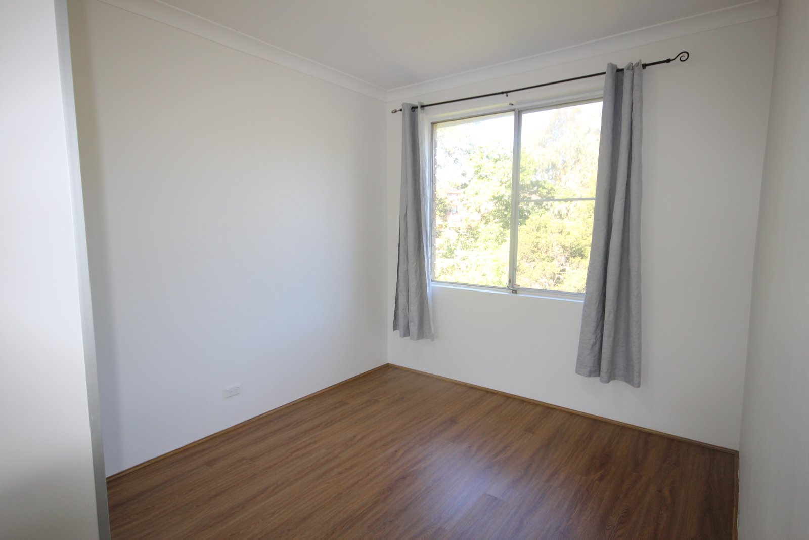 13/33 Warialda Street KOGARAH 11