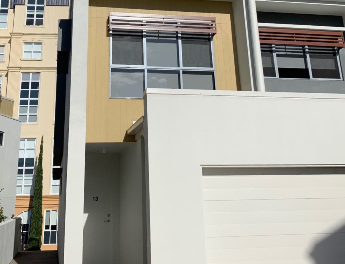 13/3400 Panorama Drive CARRARA 2