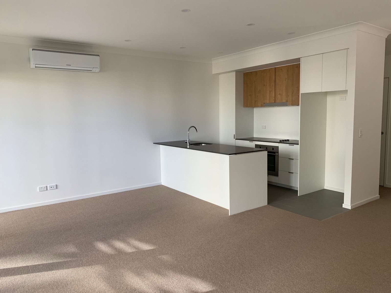13/3400 Panorama Drive CARRARA 3