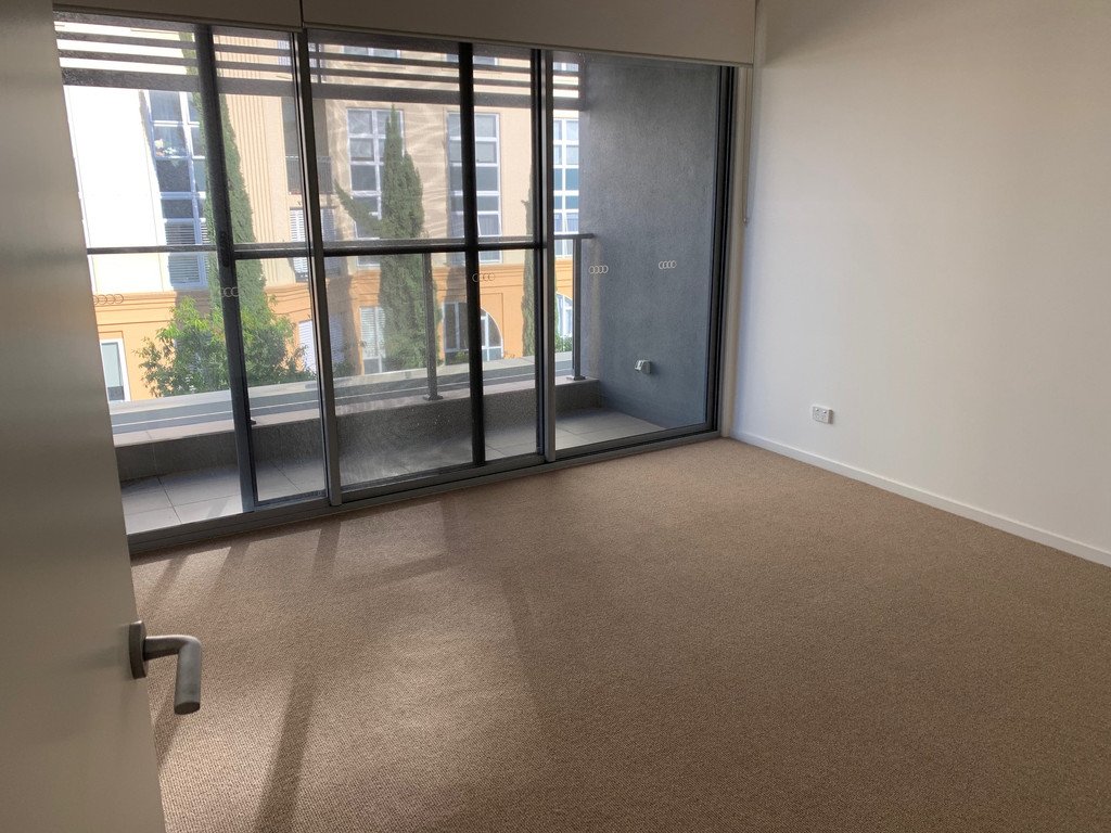 13/3400 Panorama Drive CARRARA 6