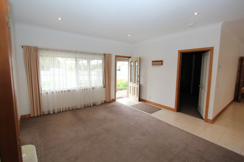 1336 Geelong Road MOUNT CLEAR 4