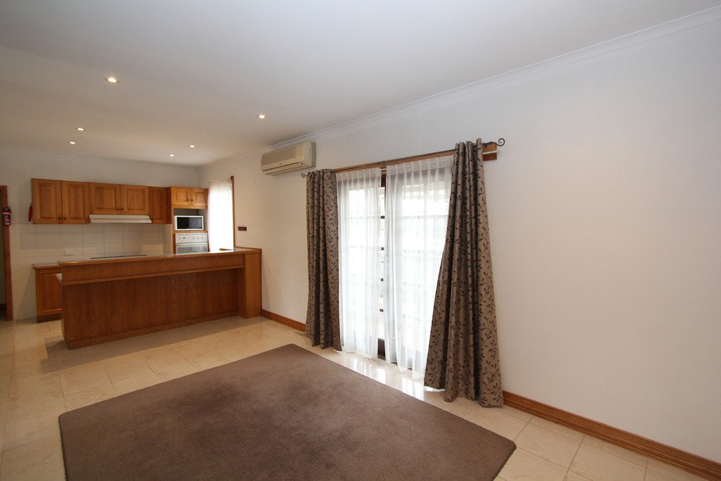 1336 Geelong Road MOUNT CLEAR 7