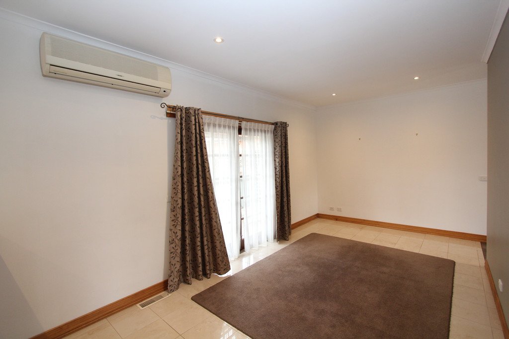 1336 Geelong Road MOUNT CLEAR 8