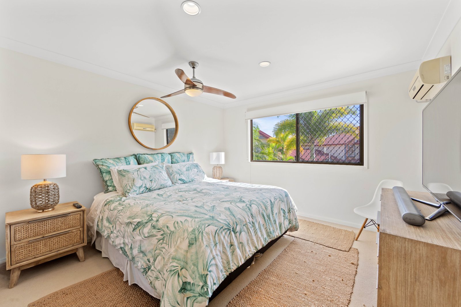 13/37 Paradise Springs Avenue ROBINA 7