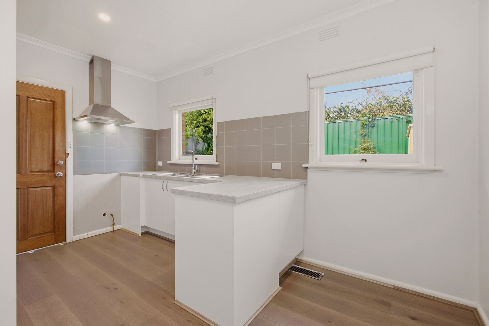 Gallery: 13/39-41 Holyrood Street