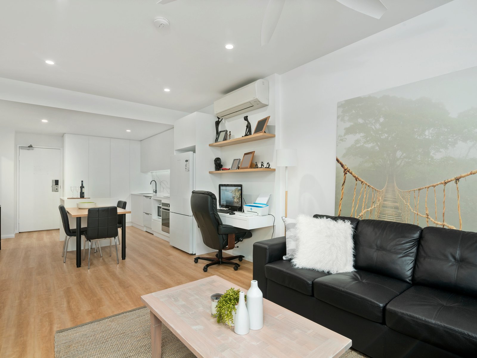133/99 Griffith Street COOLANGATTA 5