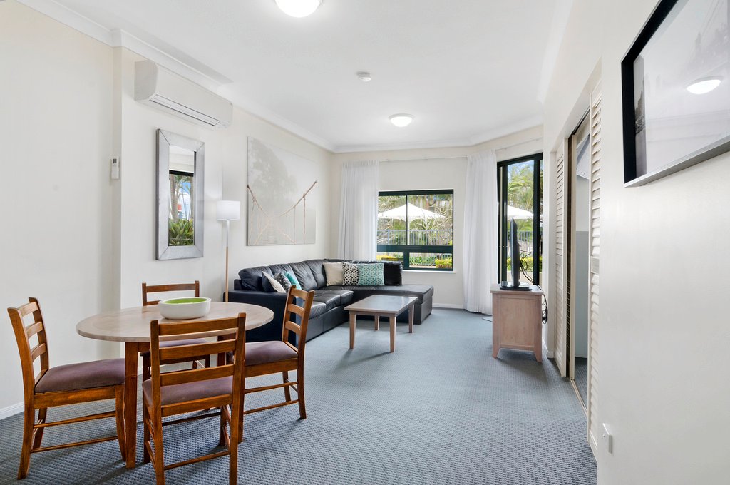 133/99 Griffith Street COOLANGATTA 4