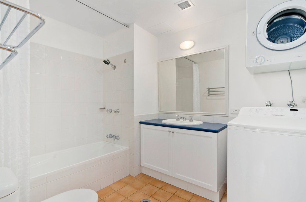 133/99 Griffith Street COOLANGATTA 6