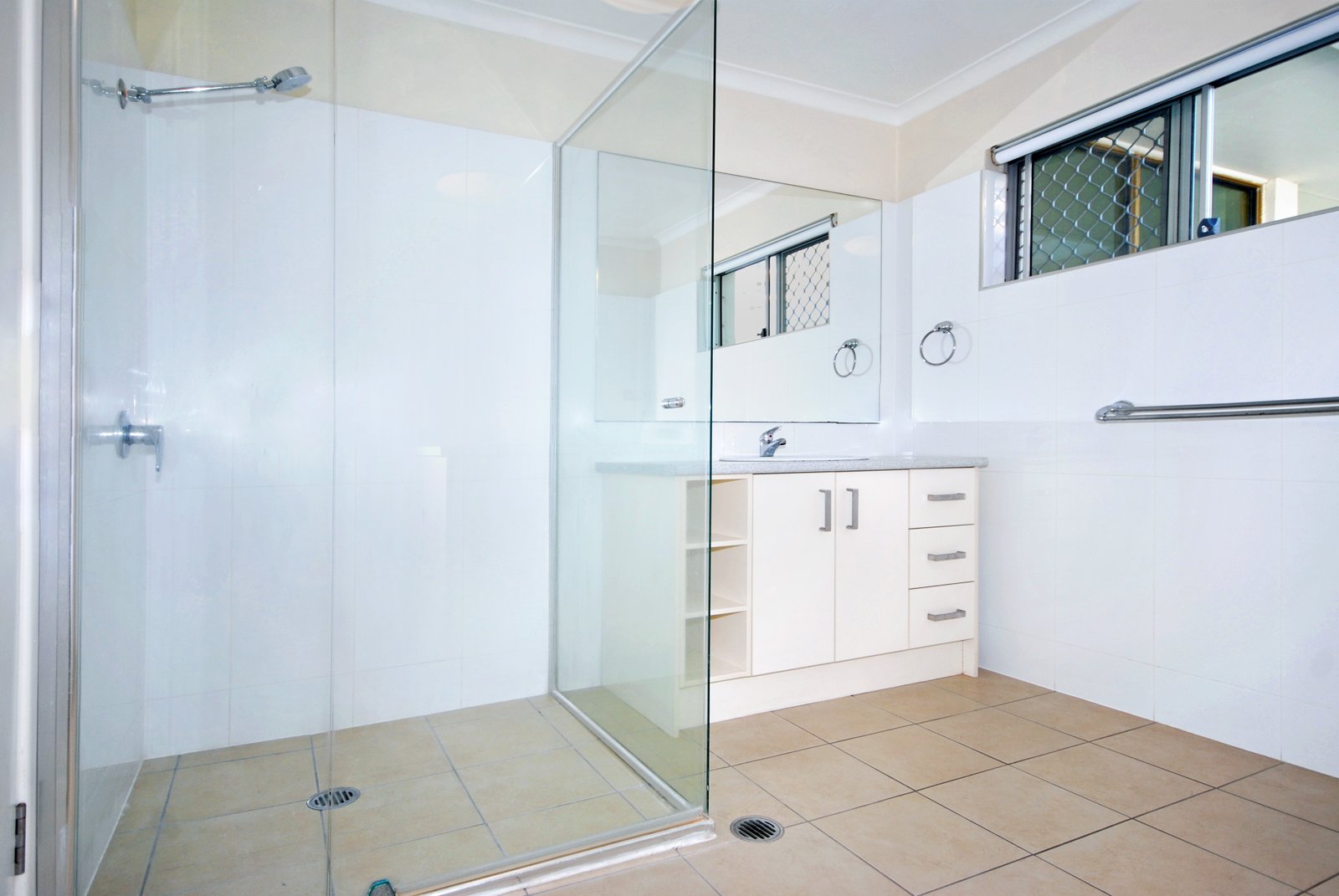 13/4-6 Musgrave St KIRRA 7