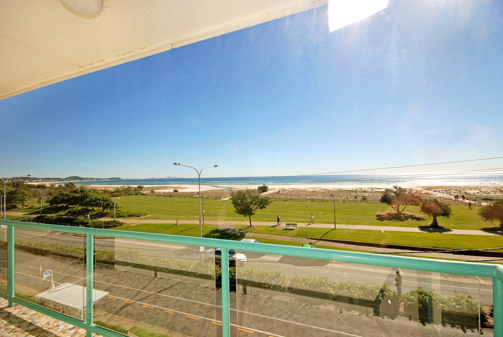 13/4-6 Musgrave St KIRRA 6
