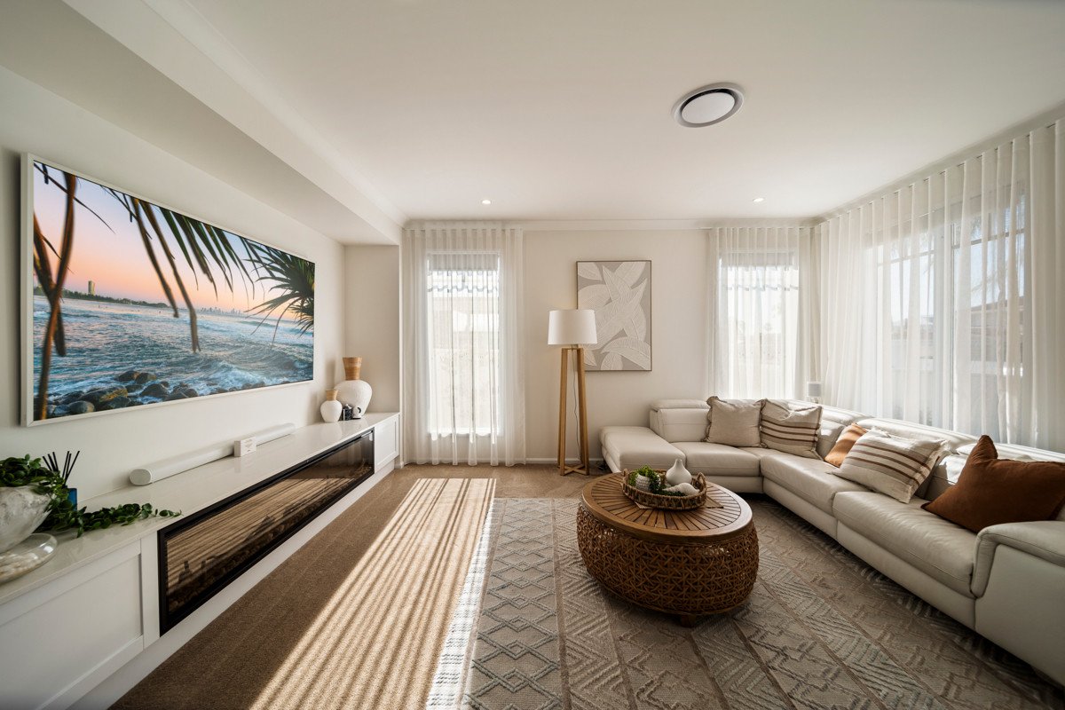 134 Acanthus Avenue BURLEIGH WATERS 2