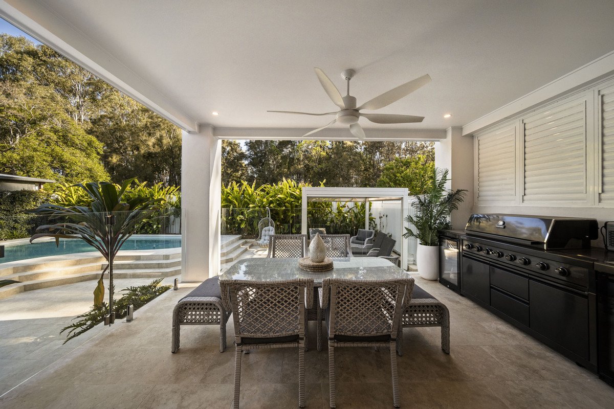 134 Acanthus Avenue BURLEIGH WATERS 7