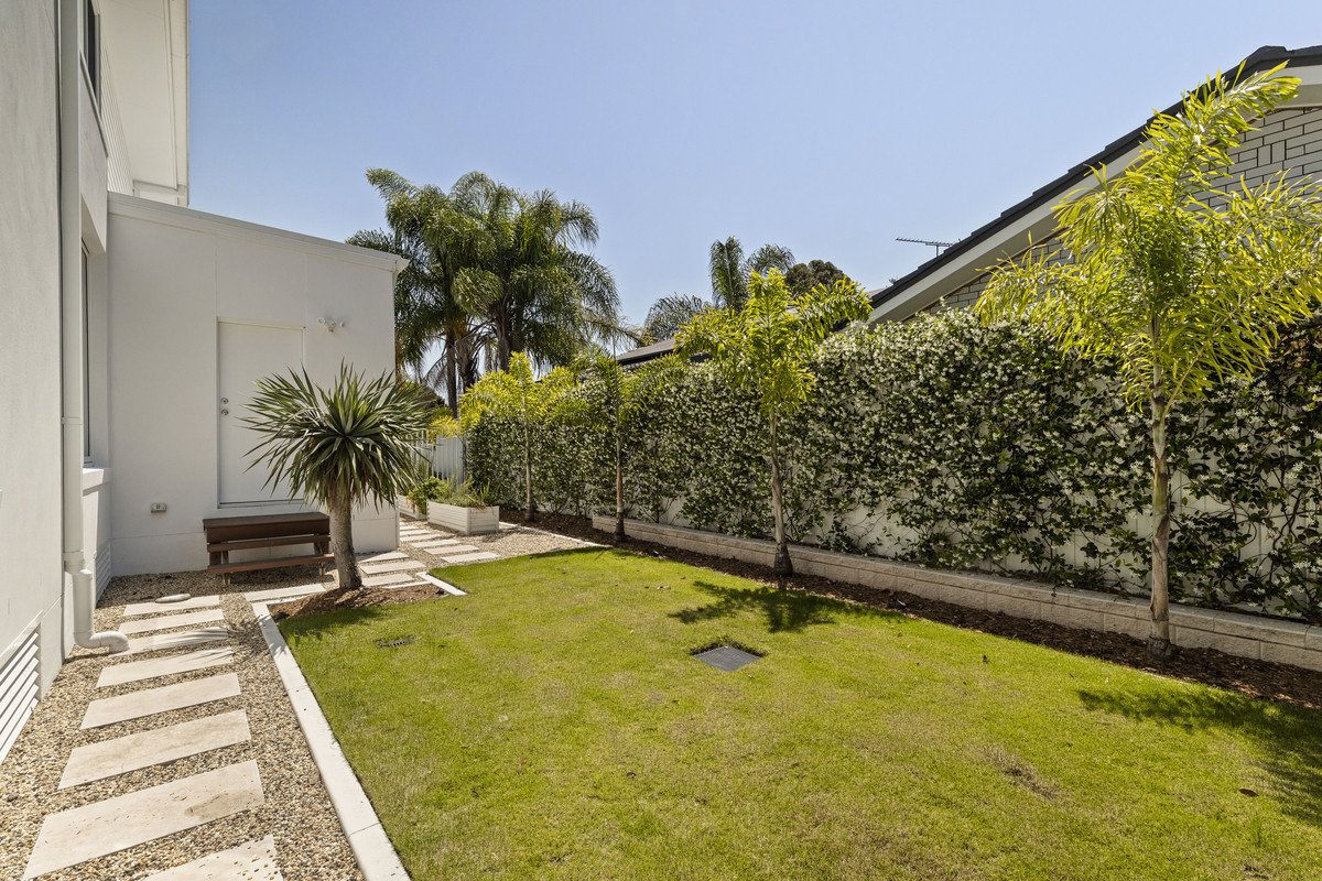 134 Acanthus Avenue BURLEIGH WATERS 28