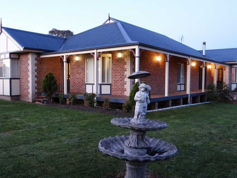 134 Albury Street TUMBARUMBA 2